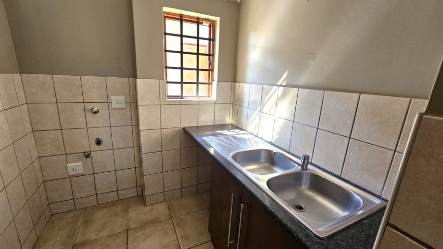 3 Bedroom Property for Sale in Melodie North West